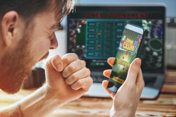 clover toto featured game showcase